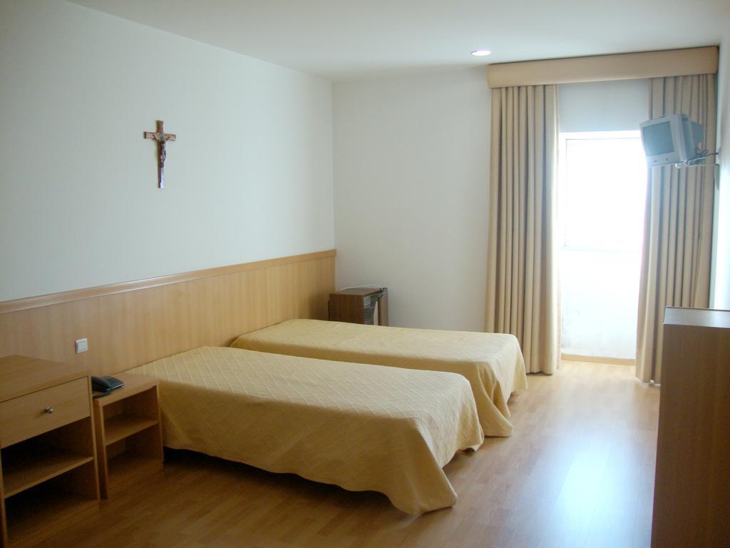 吉马良斯 Casa De Retiros N. S. Perpetuo Socorro酒店 客房 照片
