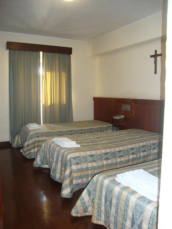 吉马良斯 Casa De Retiros N. S. Perpetuo Socorro酒店 客房 照片